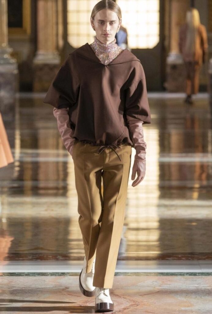 Sürdürülebilir Kumaşlarla Ünlü Markaların Yeni Koleksiyonları