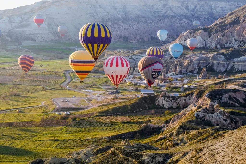 Kapadokya Sıcak Hava Balonları ile Eşsiz Bir Deneyim