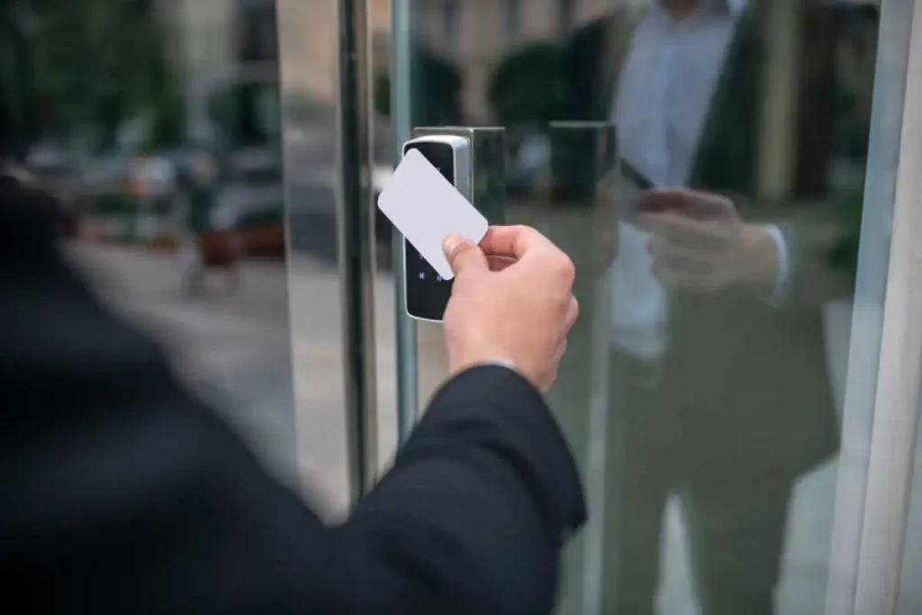 PDKS nedir ile İşletmelerde Dijital Takip Gücü